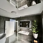 Studio I Whirlpool I Naehe Zu Wertheim Village Und Golfanlage I Netflix I An Der A3 *