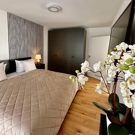 Studio I Whirlpool I Naehe Zu Wertheim Village Und Golfanlage I Netflix I An Der A3 Apartment Marktheidenfeld