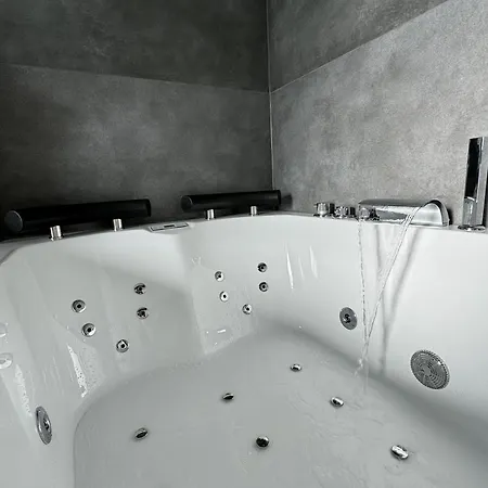 Studio I Whirlpool I Naehe Zu Wertheim Village Und Golfanlage I Netflix I An Der A3 Apartment Marktheidenfeld