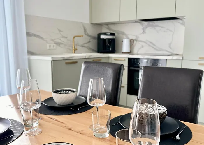 Apartment Studio I Whirlpool I Naehe Zu Wertheim Village Und Golfanlage I Netflix I An Der A3 *