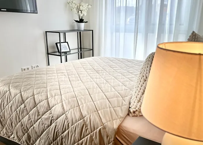 Apartment Studio I Whirlpool I Naehe Zu Wertheim Village Und Golfanlage I Netflix I An Der A3